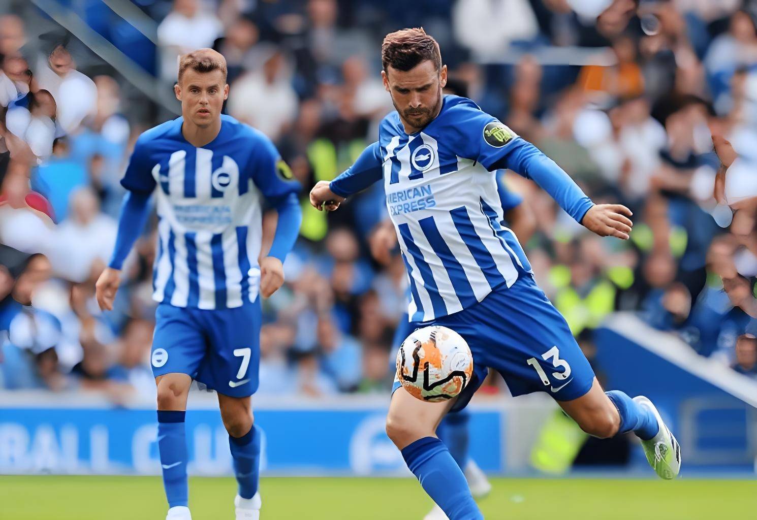 AYX-包含詹姆斯重返赛场，持续失利首场状态出色，切尔西观众沸腾！赛场气氛高涨的词条