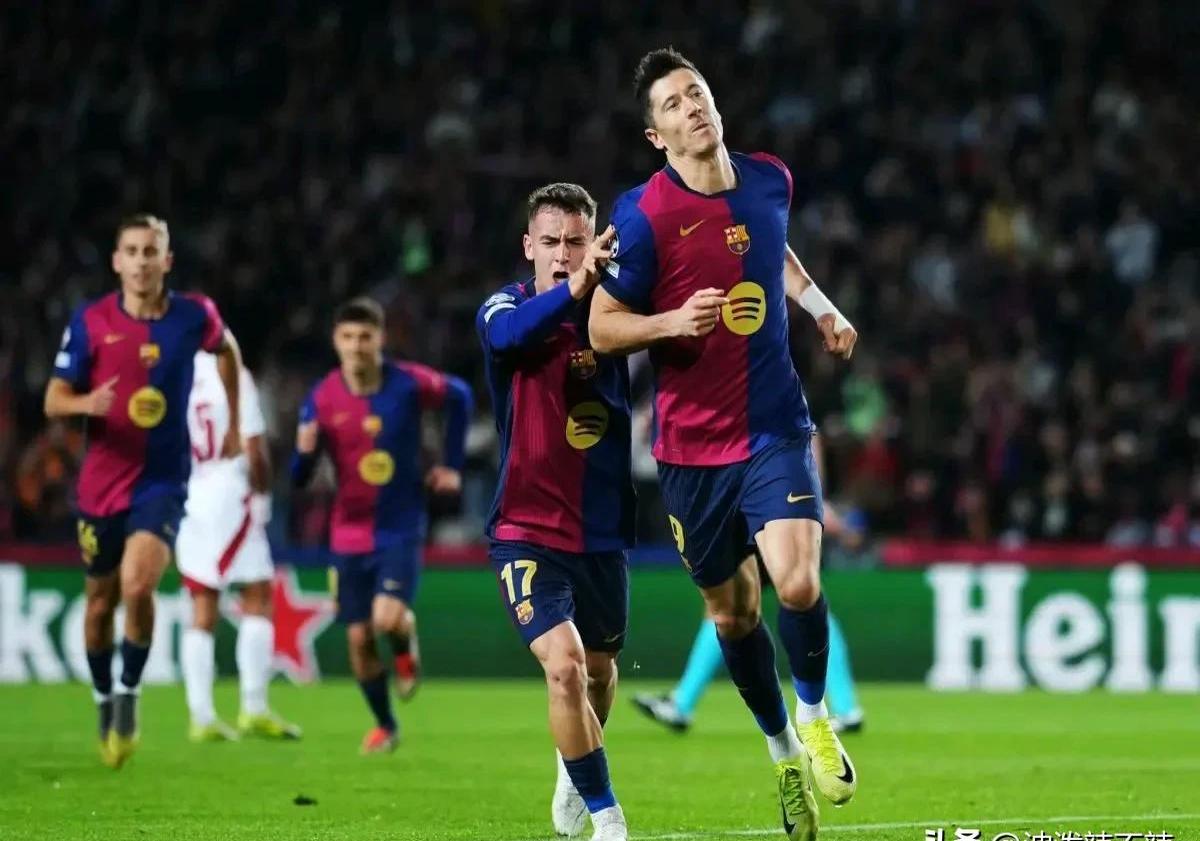 AYX-包含西班牙队带队取胜！，莱万多夫斯基重要时刻夺冠上演精彩一战的词条