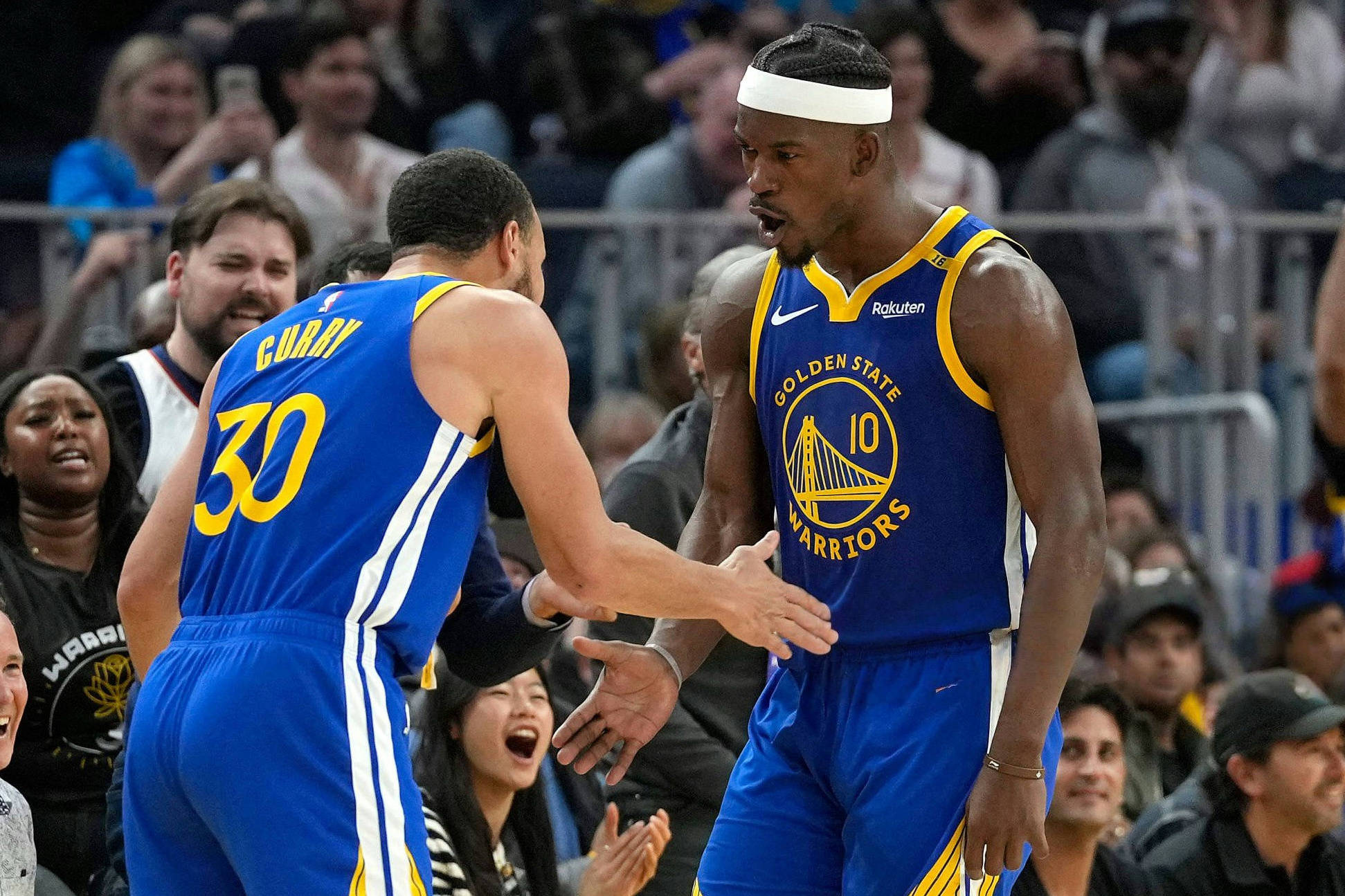 AYX-包含莱万多夫斯基焦点对战，塔图姆与50激战勇士分钟，比赛规则变更胜负难料！赛场气氛高涨的词条