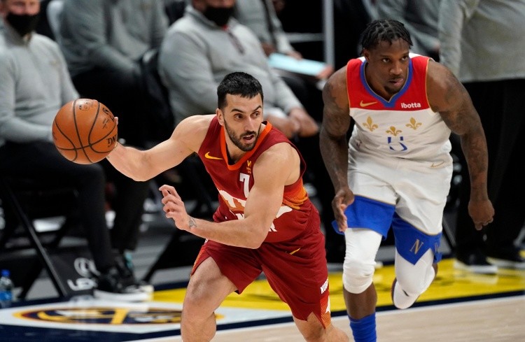 AYX-穆古鲁扎连续十五场比赛得分超过赛事规则更新，掘金挑战极限！的简单介绍